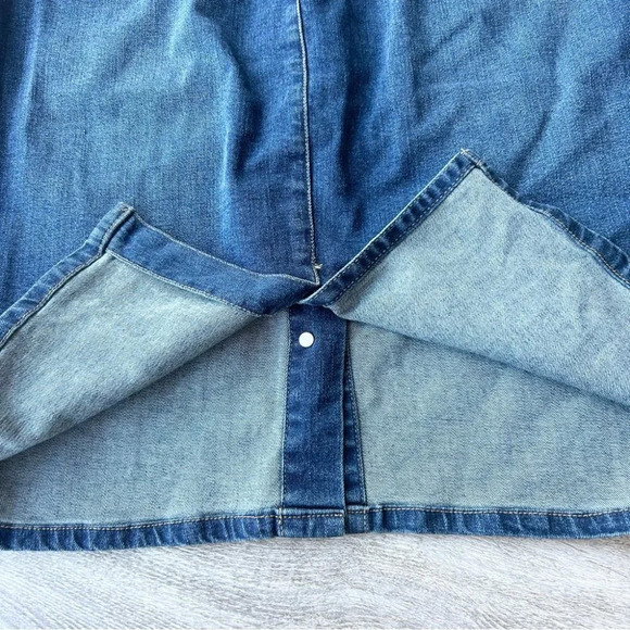 Kenneth Cole Denim A Line Button  Down Skirt - Picture 14 of 14